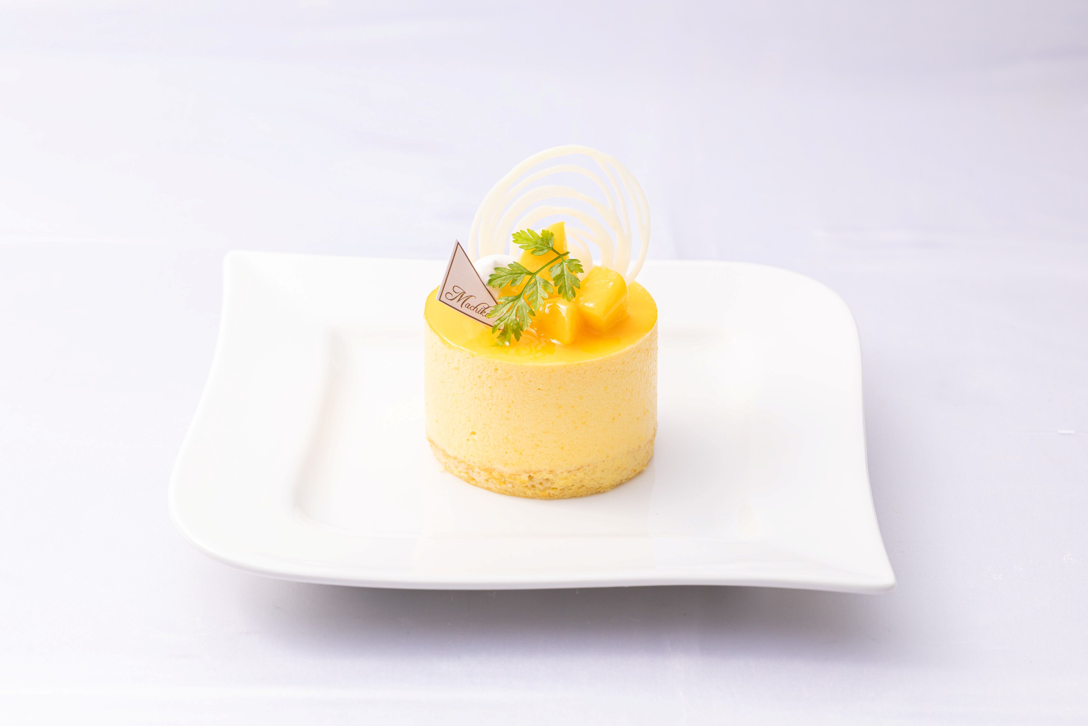 爽やかな甘みのマンゴーレアチーズケーキを作ります♪