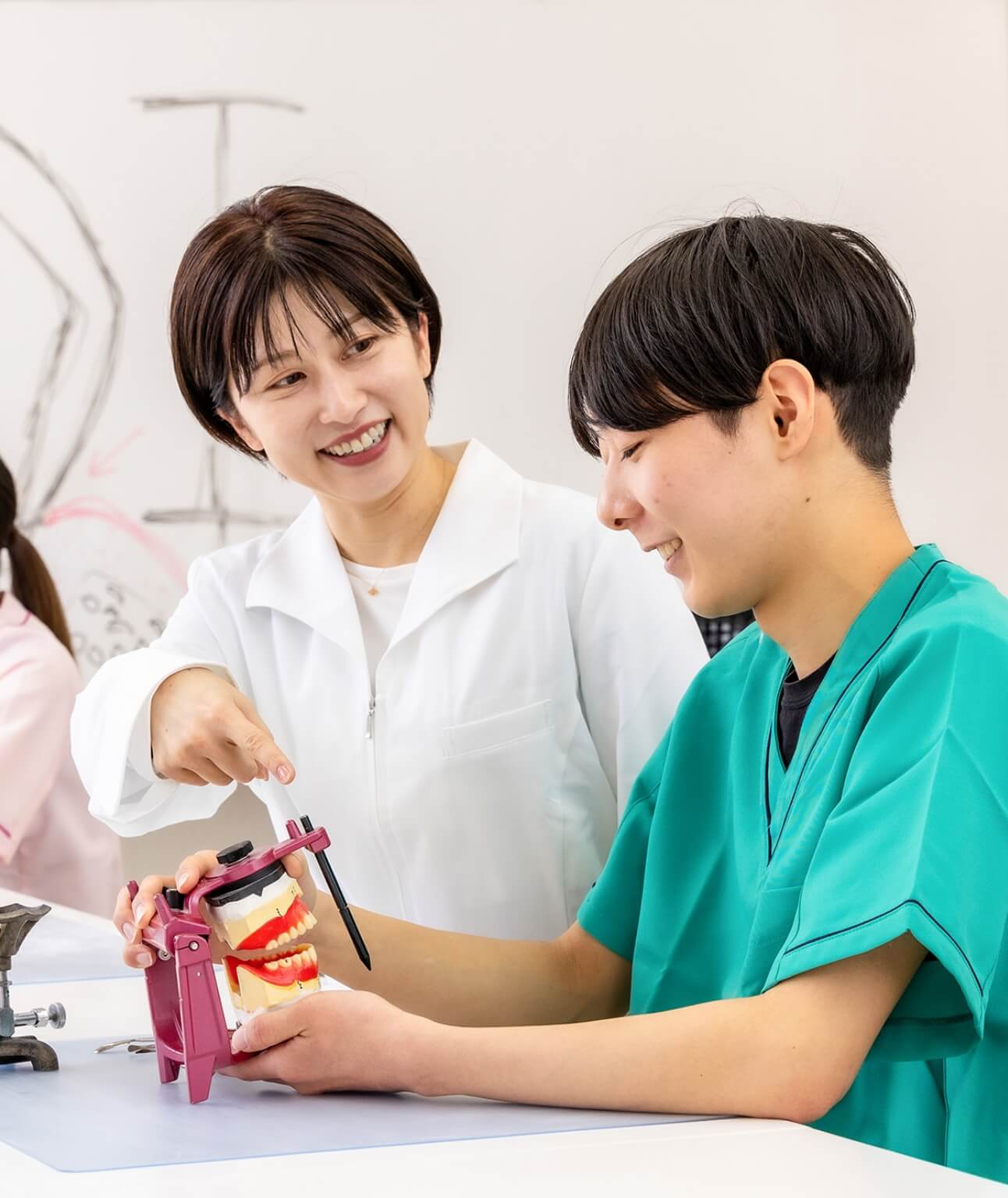 東海歯科医療専門学校