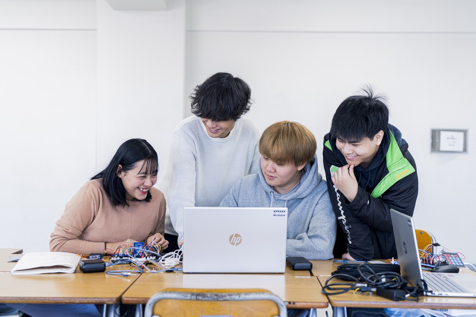 大阪電子専門学校