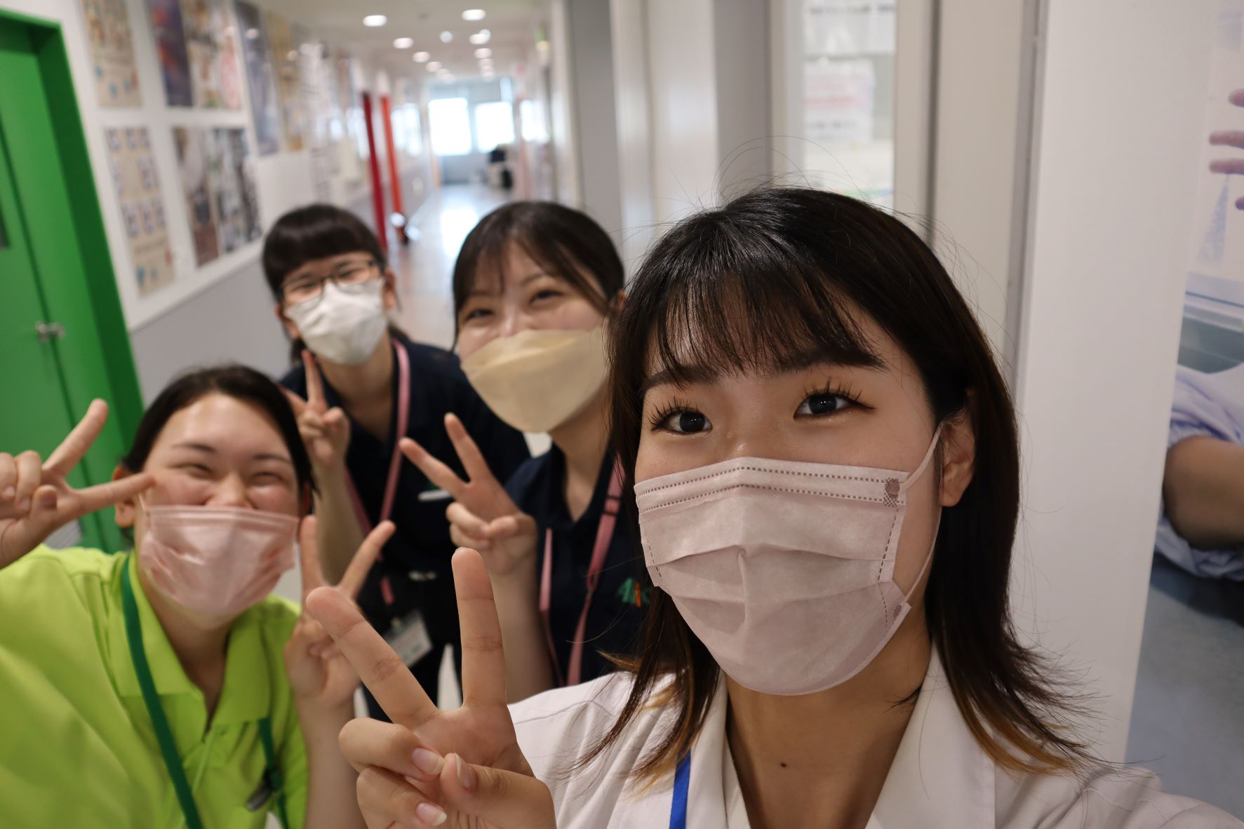 私たち（学生スタッフ）がお出迎えします(^^♪