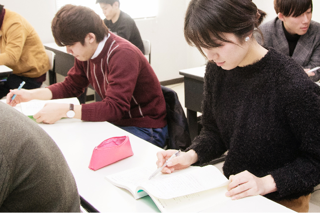 鹿児島情報ビジネス公務員専門学校