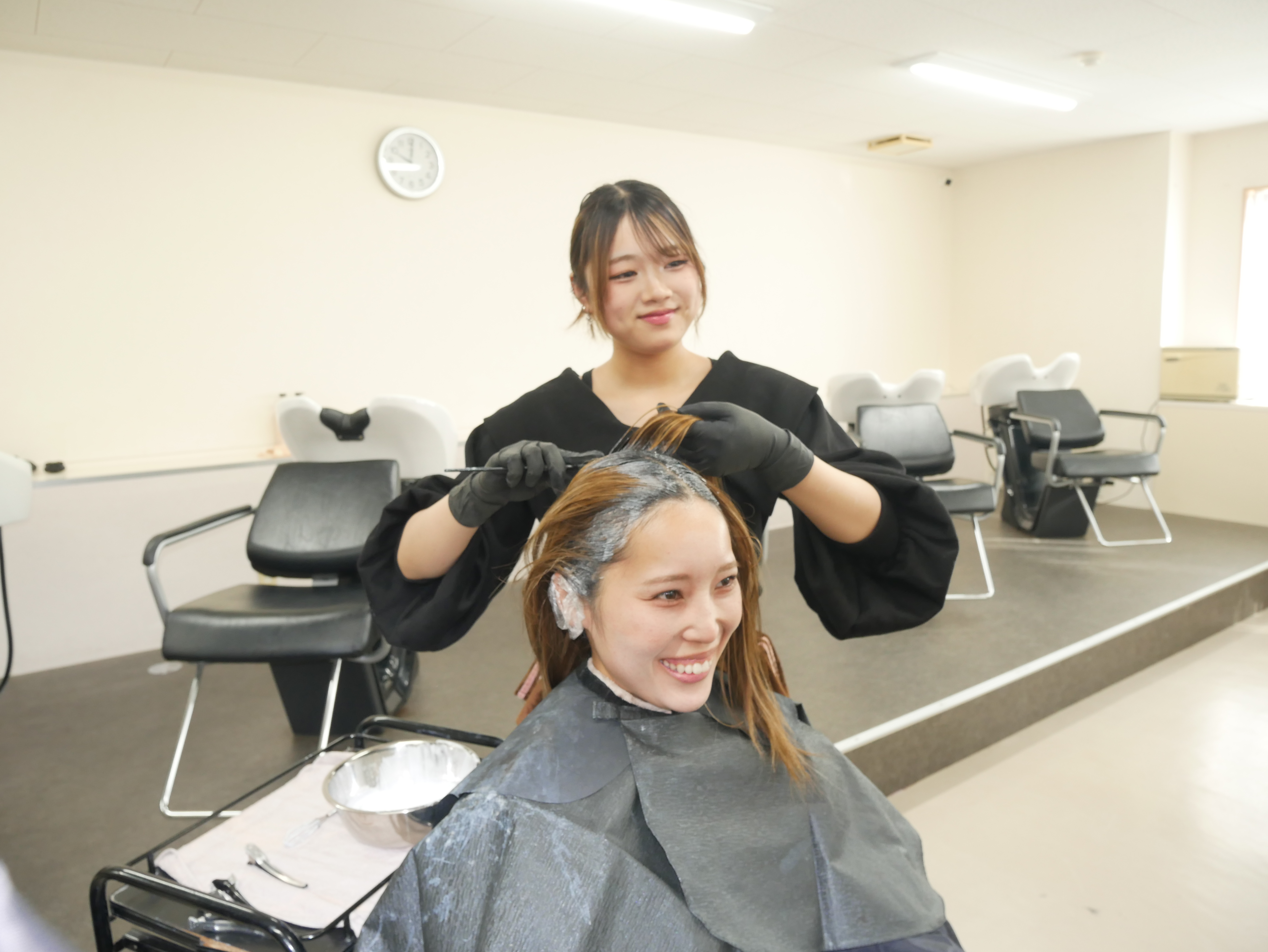 静岡アルス美容専門学校