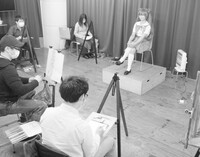 コスプレモデルさんを迎えたデッサン会も行っています