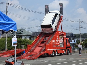 東日本三菱自動車販売株式会社協賛！脅威の４５度登坂キットコース　４ＷＤ同乗体験！！