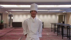 板垣 晴紀さん