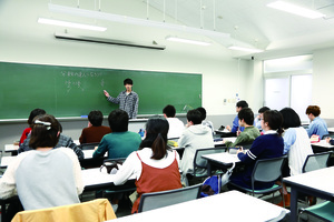 個性をもった幼・小・中（英語・数学）教諭・養護教諭・保育士を養成