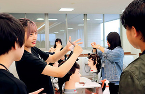 【理美容の仕事を知ろう】体験入学会